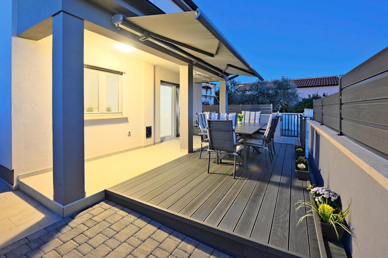 PUY Casa Tara Three-Bedroom Holiday Home מראה חיצוני תמונה