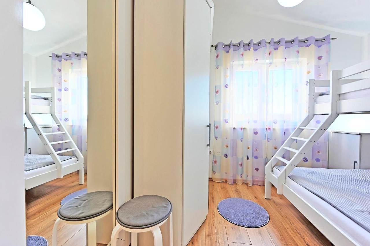 PUY Casa Tara Three-Bedroom Holiday Home מראה חיצוני תמונה