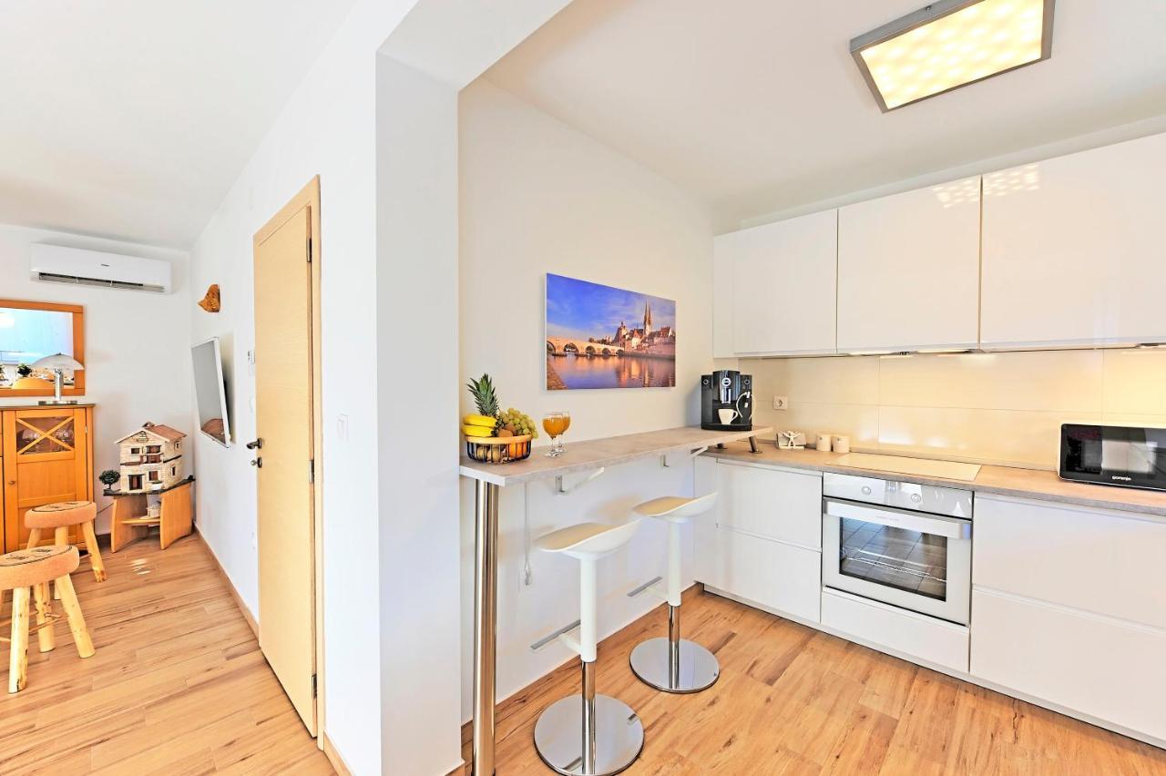 PUY Casa Tara Three-Bedroom Holiday Home מראה חיצוני תמונה